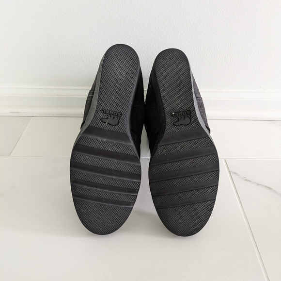 Winter Boots - Picture 5 of 6